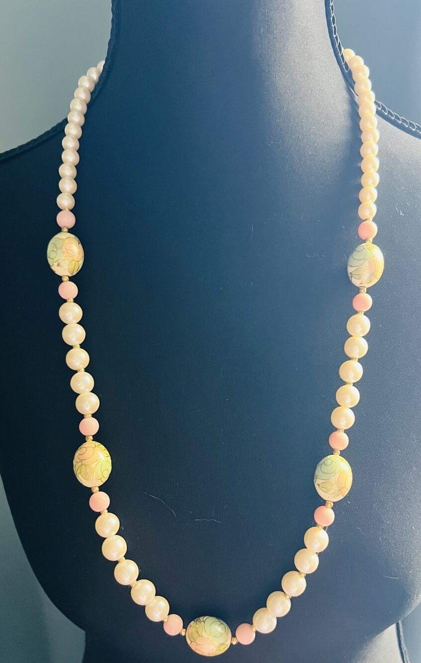 Vintage Japanese Handpainted Pastel Beaded Faux Pearl Necklace Gold Tone Clasp